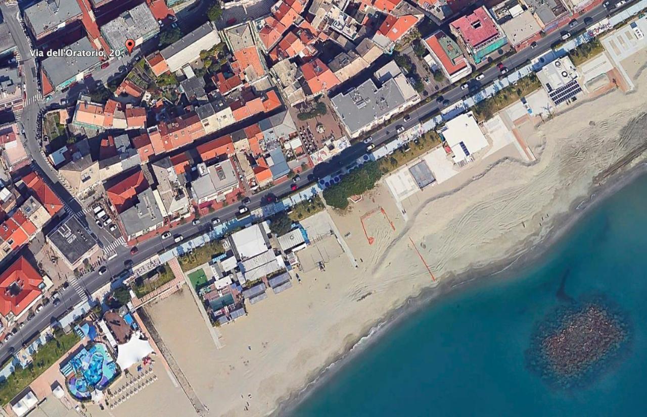 Appartamento Di 65 Mq. A 50 Metri Dal Mare Albissola Marina Exterior photo